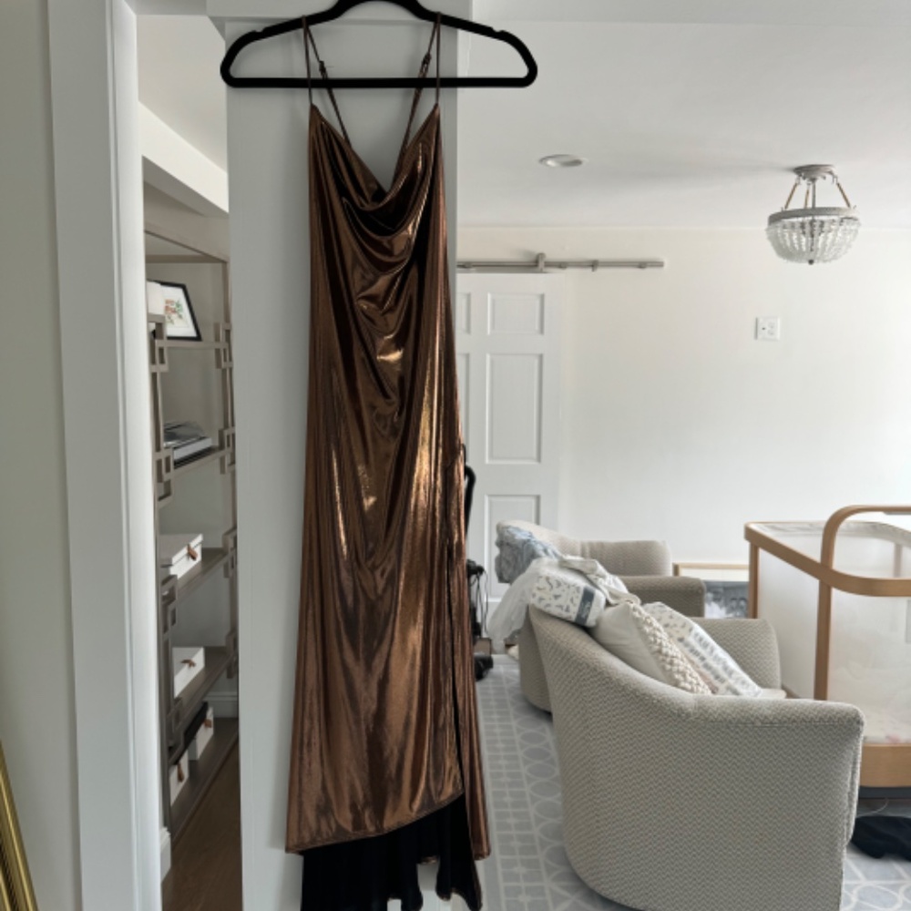 NWOT ASTR the Label Bronze Metallic Gais Midi Dress- NEW! - Picture 3 of 10